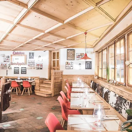 Boutique Beau Hotel Champery